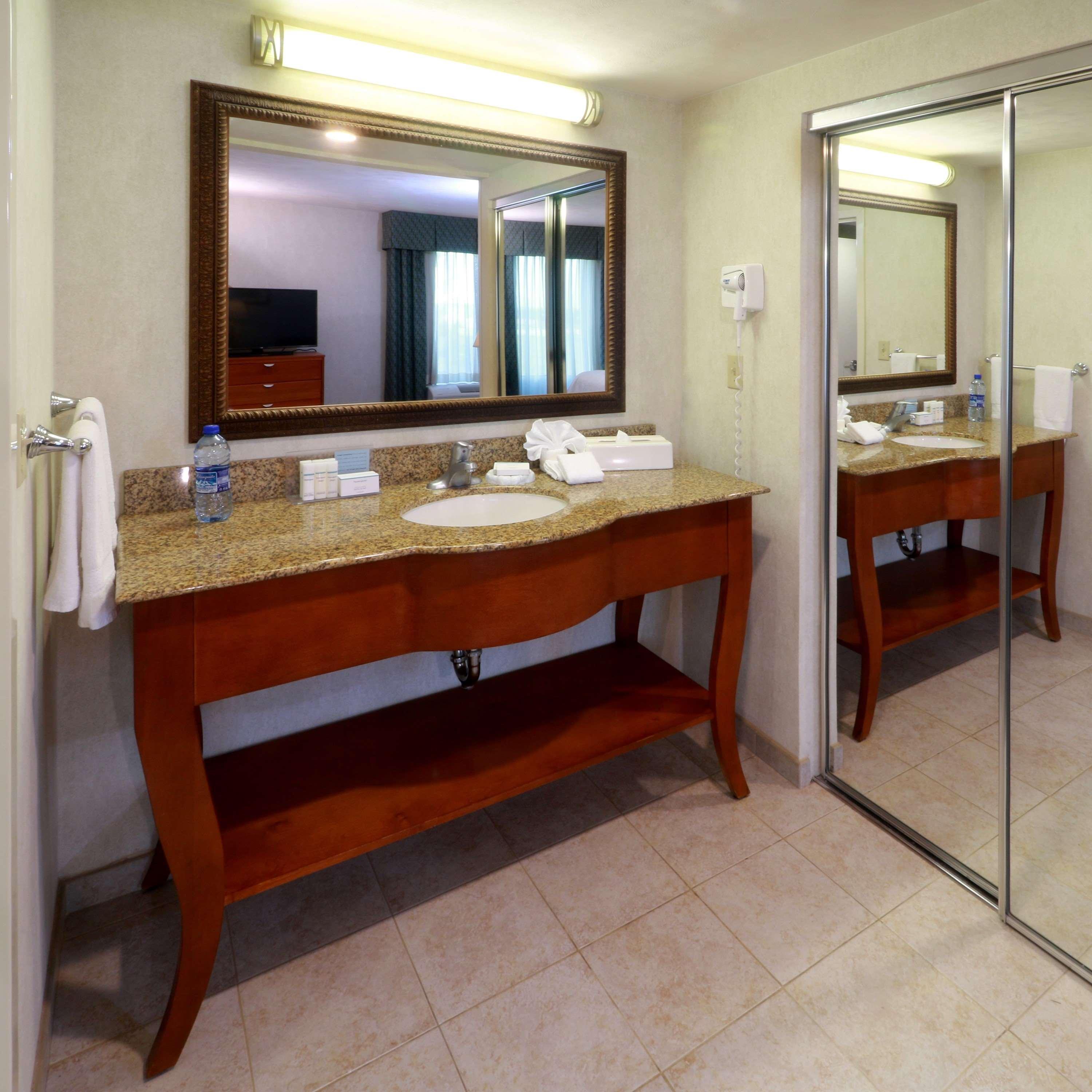 Hampton By Hilton Reynosa Zona Industrial Exterior foto